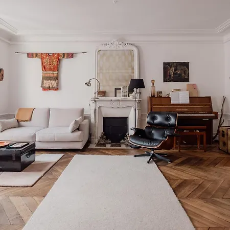 Veeve - Mid-century Mystique