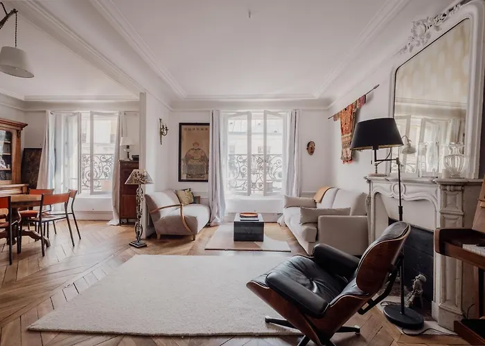 Veeve - Mid-century Mystique Paris