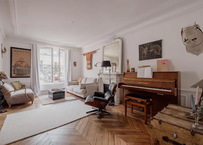 Veeve - Mid-century Mystique * Paris